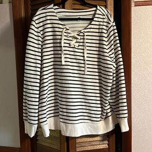 Old Navy Black Striped Sweater